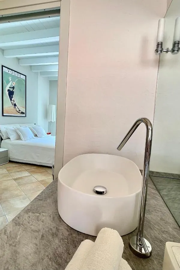 Borgo Dei Sogni Apartment San Felice del Benaco Italy