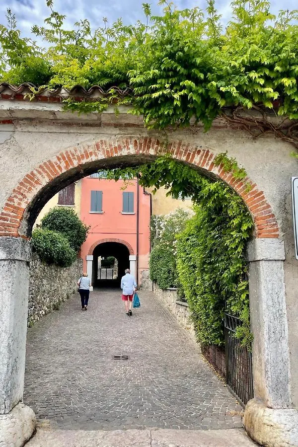 Borgo Dei Sogni Apartment San Felice del Benaco 0*,