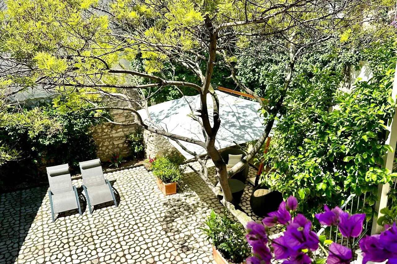 Borgo Dei Sogni Apartment San Felice del Benaco