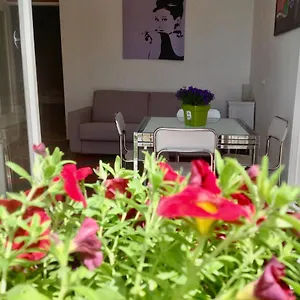 Chloe Apartment Levanto